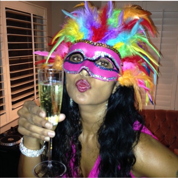 Meet your Posher, Gayathri - Picture 2 of 2